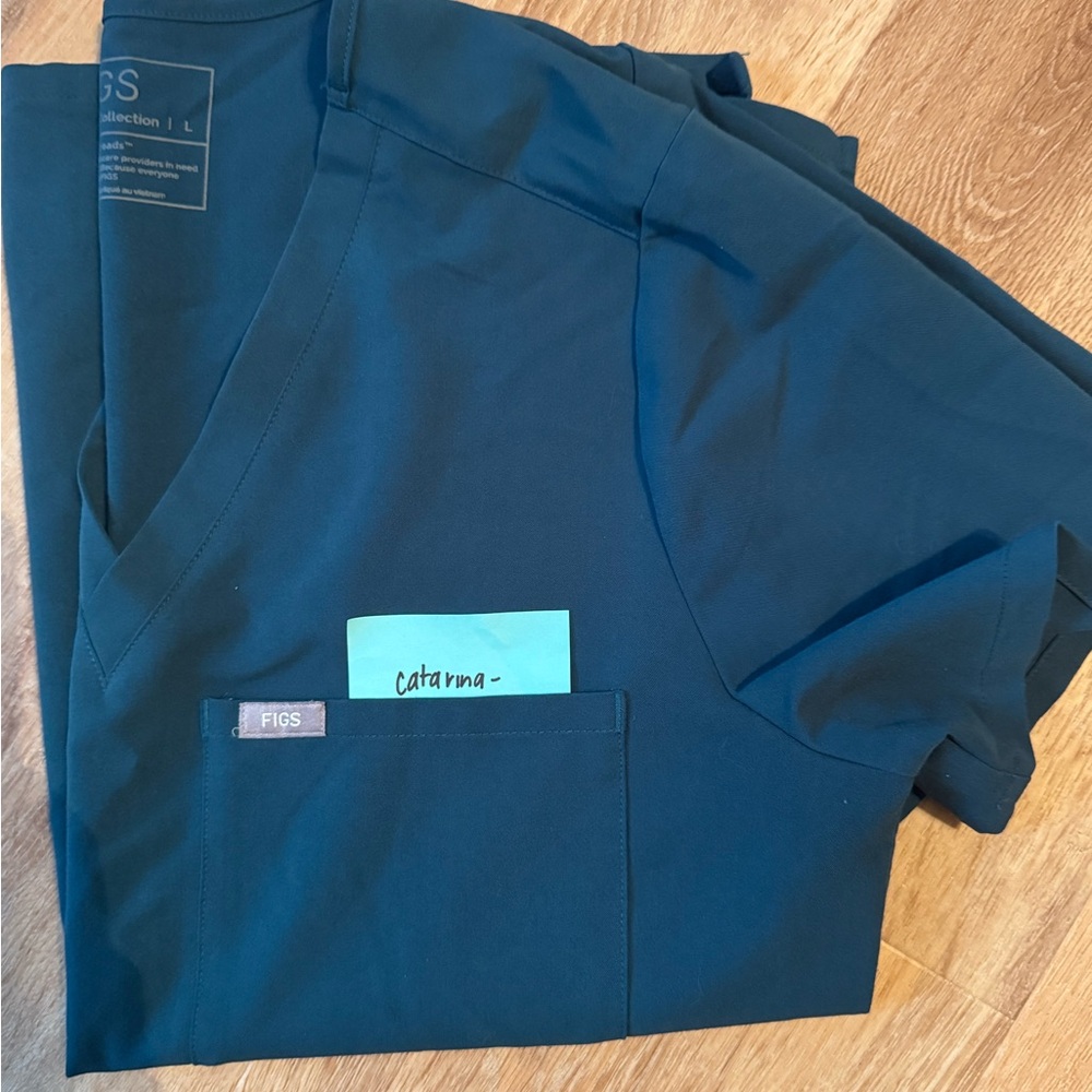 Figs Caribbean blue top